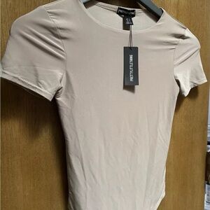PrettyLittleThing Beige T-Shirt